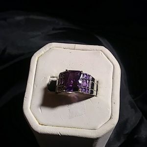 Amethest color ring